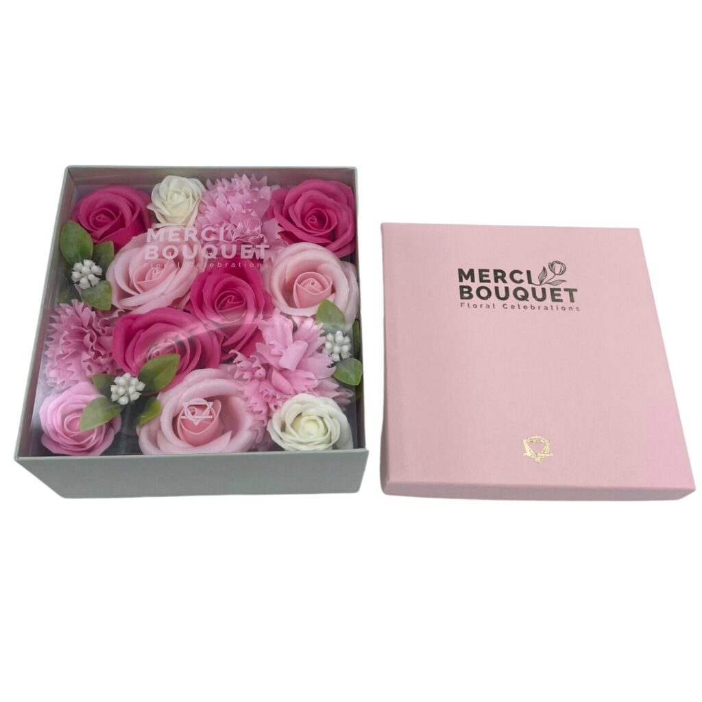 Fiori di Sapone Rosa - Nascita - Conf. Quadrata 01